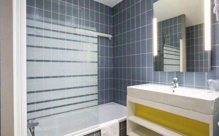 Hotel l'Oree des Pistes, Les Deux Alpes, Bathroom